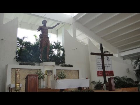 Gloria al Señor que Reina en el Cielo