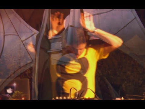 Gui Boratto @ Piknic Electronik 2013 -HD- capsule2