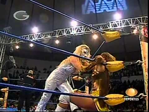 AAA: Fabi Apache vs. Sexy Star, 2009/12/11 [hair vs. hair]