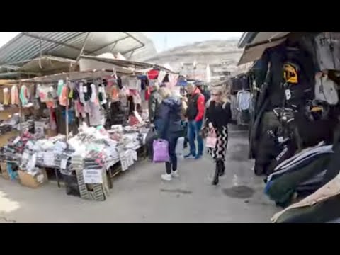 živa istina. Velika ROBNA PIJACA u N.PAZARU. Cijene savršene za BOSANCE!