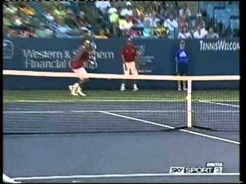 Federer - Rochus  3°t  CINC2005  Best Roger's points