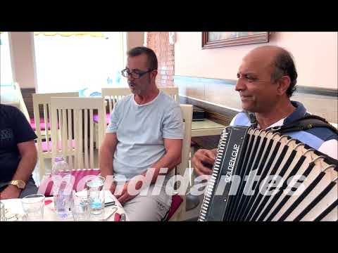 O  bylbyl  i  bukri shpendve  - sa merak jom bo per ty  - Live