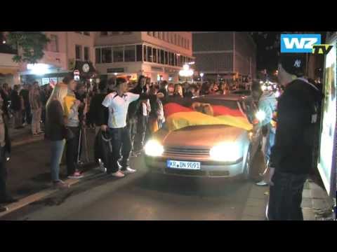 EM 2012: Krefelder feiern deutschen Sieg über Holland