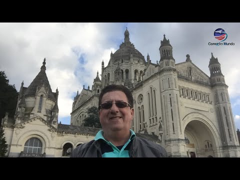 Saiba chegar a Liseux, a cidade que Santa Terezinha viveu; conheça sua casa e a basíica