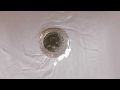 10 hours of Running Bathtub white noise.