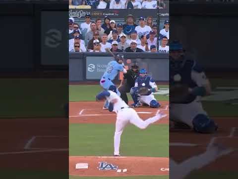 Shohei Ohtani happy after Kike Hernandez made this play #shoheiohtani #dodgers #mlbb #mlb #sports