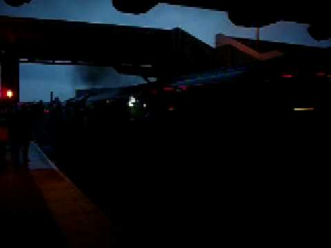 37059+37423 Manchester Victoria 16/8/08