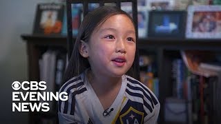 Listen to Malea Emma Tjandrawidjaja sing