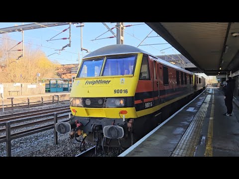 Freightliner 90016 and 90011