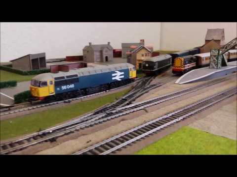 Hornby R2670 GWR Train Pack 0-4-0 Loco, 2 Wagons and Brake Van H331052