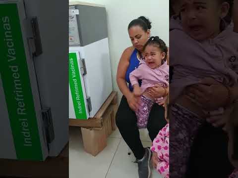 Valentinny estava tomando vacina chorando ela #shorts