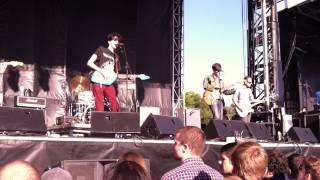 Deerhunter - Don't Cry - 2013 09 14 Deerhunter LIVE Laneway Festival