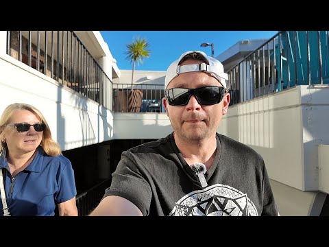 I’m Back In SoCal, Comics & Stuff, Mission Valley + Pacific Beach - Walk & Talk 