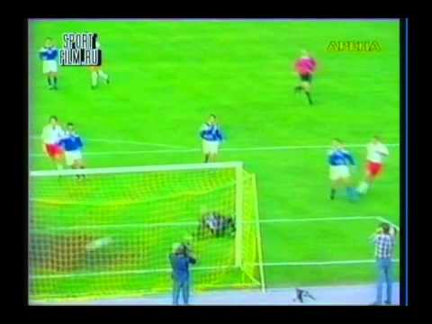 1996 (September 1) Russia 4-Cyprus 0 (World Cup Qualifier).avi