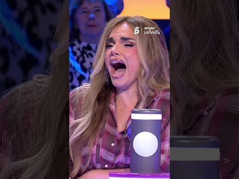 Carlos Sobera se sonroja con la canción que le dedica Melody 😳😳😳