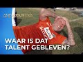 Andy gaat VOETBALLEN met oud voetbalHELDEN! ? | Andy & Melisa