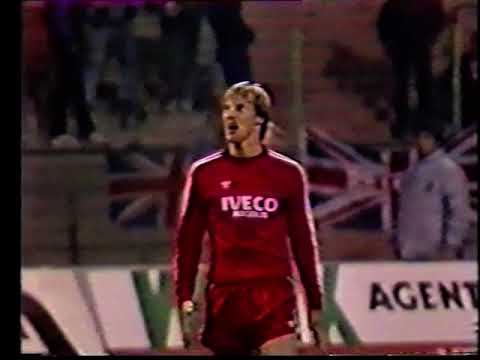 1983 11 23 Bayern Munich v Spurs News}