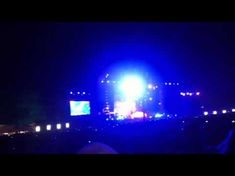 David Guetta ft. Coldplay - Fix You - Live @ Paléo Festival
