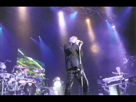 Genesis- Live In Angers 1998/03/15