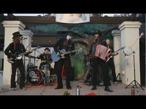 Steam Powered Giraffe: The Suspender Man