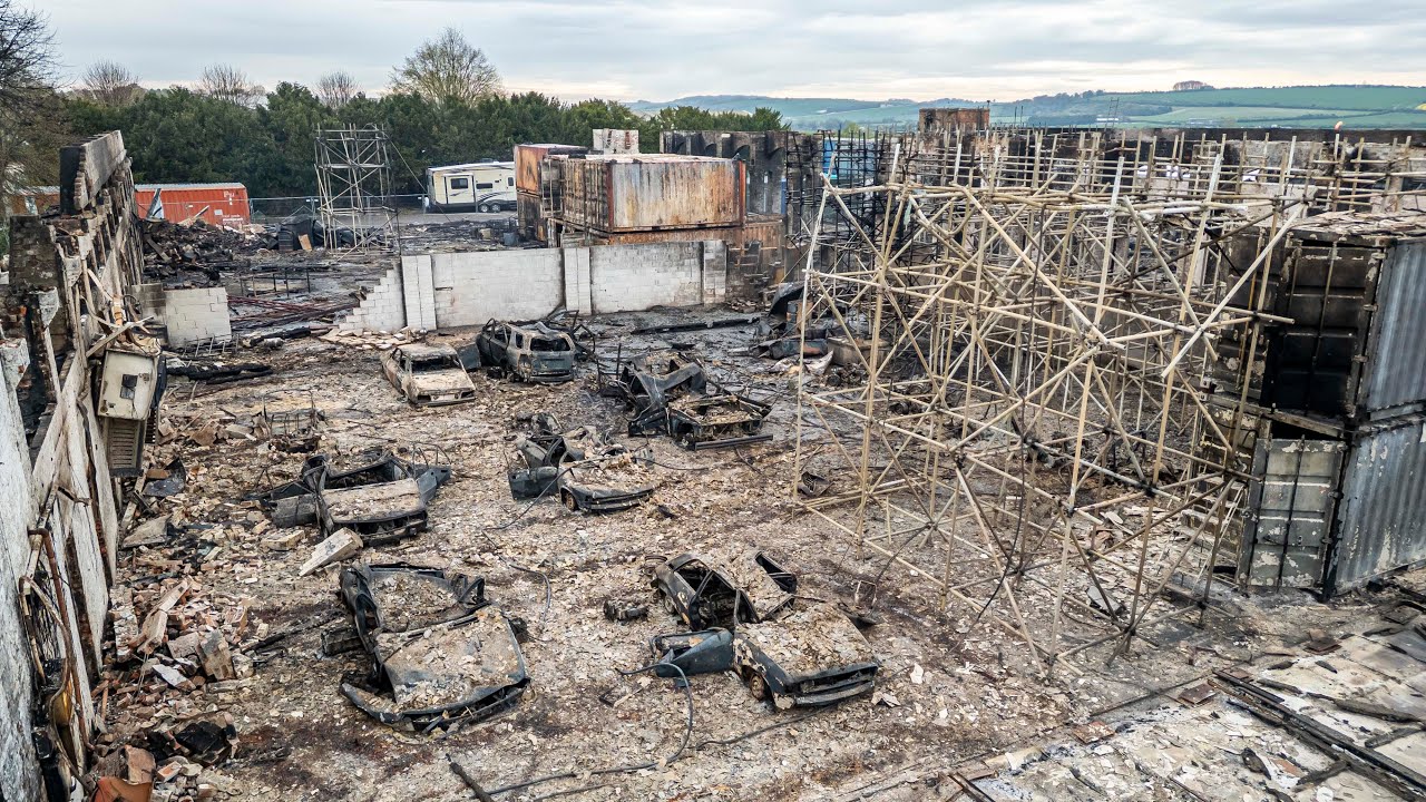Historic aircraft hanger destroyed in devastating fire at Old Sarum airfield near Salisbury - YouTube