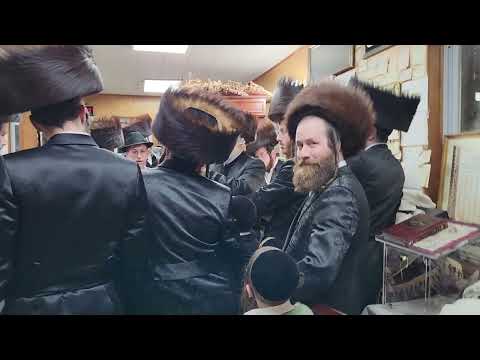 rabbi jungreis niklesburg rebbe counting the Omer (1)
