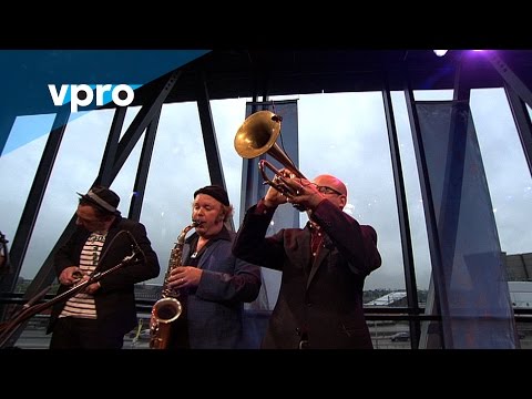 Amsterdam Klezmer Band - Sirba Bulgarish (live @Bimhuis Amsterdam)