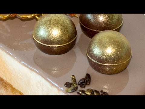 Зеркальная карамельная ГЛАЗУРЬ | Caramel Mirror Glaze Recipe Video