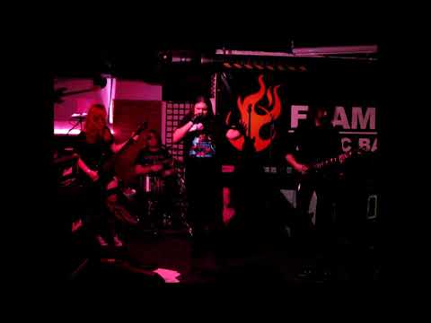 BOSORAK - BOSOROCK - 100 HLÁV (FLAME MUSIC BAR 15.12.2017)