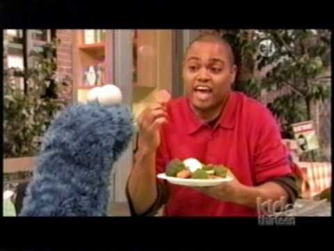Sesame Street - COOKIE MONSTER IS NOT THE VEGGIE MONSTER