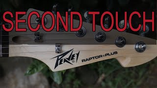 Video thumbnail for PEAVEY RAPTOR PLUS vs PEAVEY RAPTOR CUSTOM by Monstadz Guitar