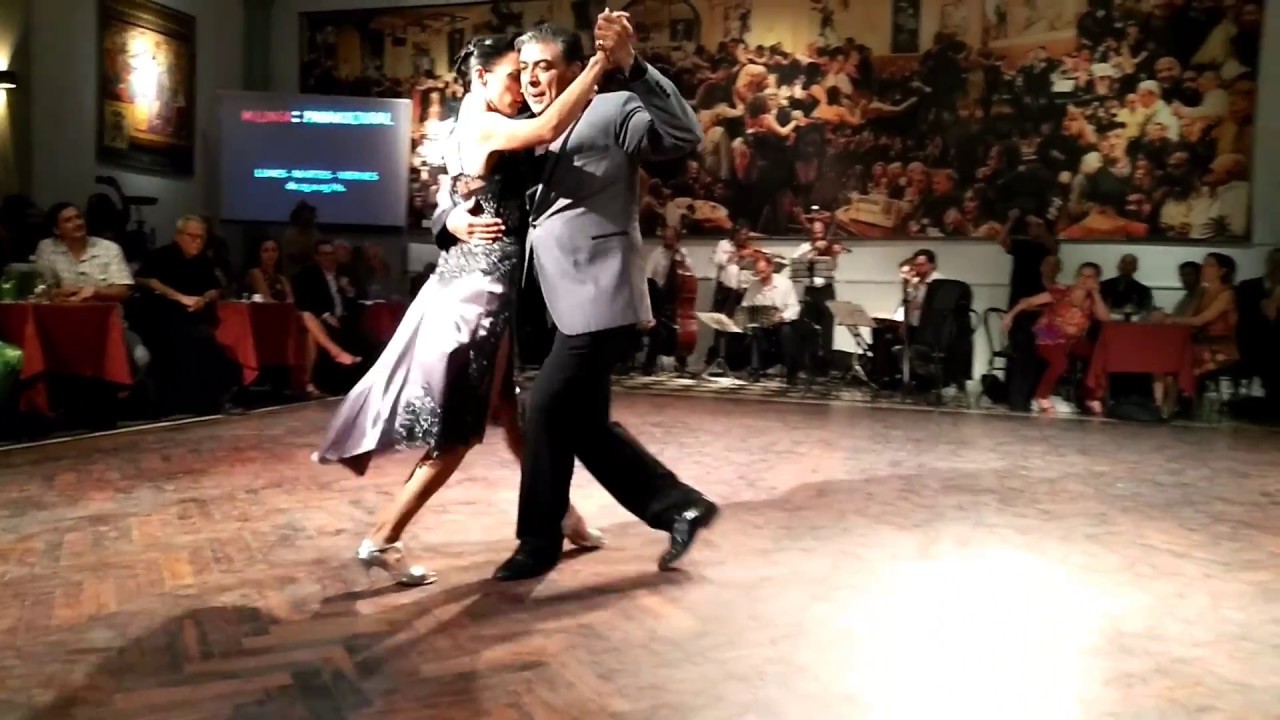 Julio Balmaceda y Virginia Vasconi junto a la Orquesta Color Tango ~ Milonga Parakultural