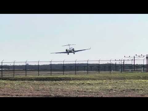 NetJets Aviation Bombardier BD-700-1A10 Global 6000 [N162QS] landing in RDU Airport