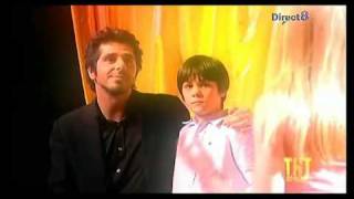 Patrick Fiori chante avec Valentin et Madeleine 4 mots sur un piano TNT show