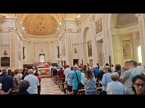 Cesano Boscone. La Patrona Madonnina del Rosario entra in San Giovanni Battista