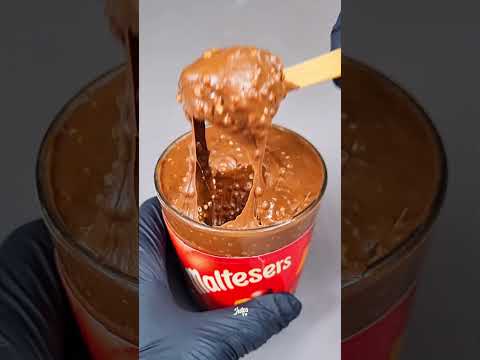 Kinder Bueno & Maltesers Spread Chocolate Dipping