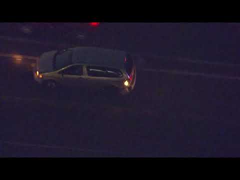 11/11/17: Wrong Way Driver Minivan On The Run - Unedited