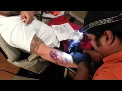 #ANGELDEESKY gettin tatted up by #EpicTautau