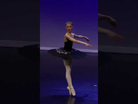 Grand Prix Winner Lauren Wycherley kills the Black Swan Finale!