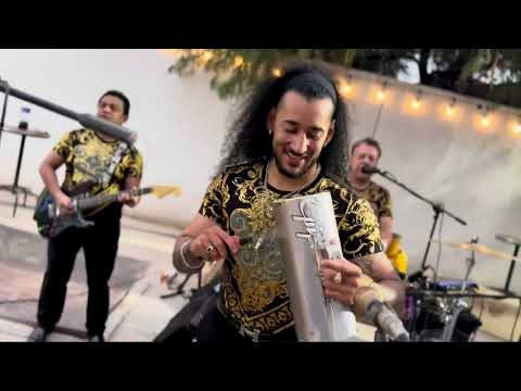 LO QUE HAY POR AQUÍ - LA FUERZA (en vivo)