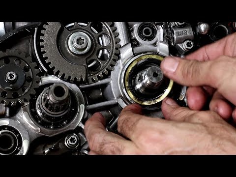 KTM/Husky 2-Stroke Crankshaft Oil Seal Replacement