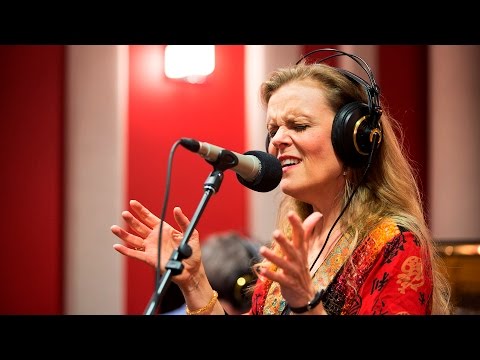 The Tierney Sutton Band 'The Last Dance/Dancing In The Dark' | Live Studio Session