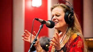 The Tierney Sutton Band 'The Last Dance/Dancing In The Dark' | Live Studio Session