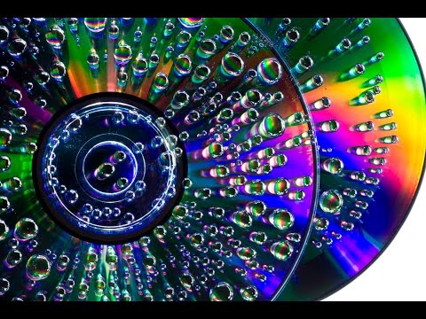 Fotografieren lernen: Fototricks Spezialeffekte Tropfen Regenbogenfarben CD Makroxxx