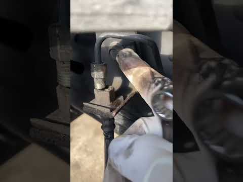How to replace a front brake hose