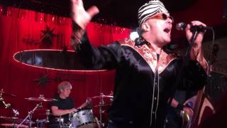 2016.10.25 - Jello Biafra sings Jezebel with Reverend Horton Heat