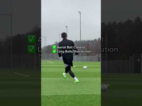 How to train alone as a center back #soccer #football #shorts