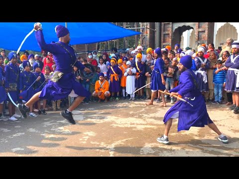 Buland khalsa// gatka// marital arts demonstration // Nagar kirtan //sikh marital arts