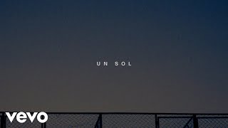 UN SOL Lyrics English Translation