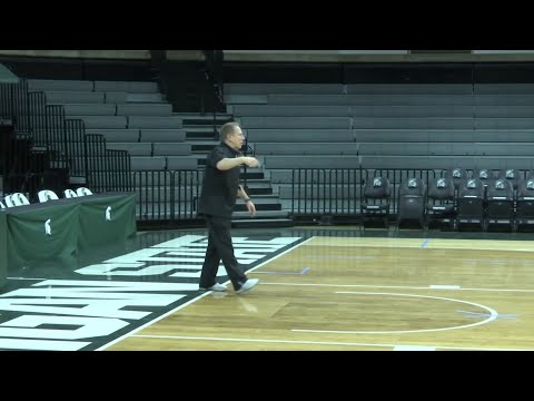 Michigan State coach Tom Izzo and Michigan coach John Beilein are friendly rivals, whose highly ranked teams will play for the first time this season on Sunday (Feb. 22)